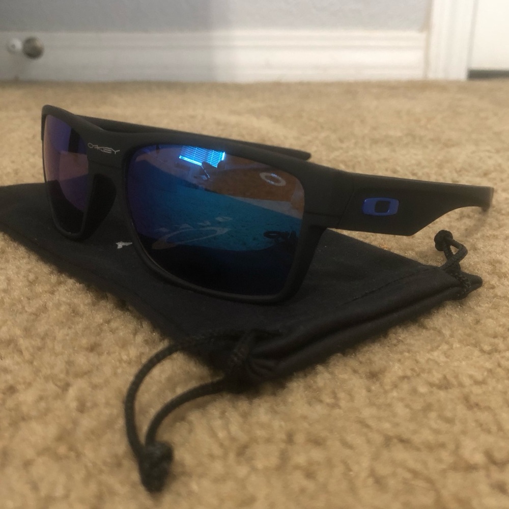 Oakley Two Face Reflective Blue Sunglasses - Picture 5 of 8